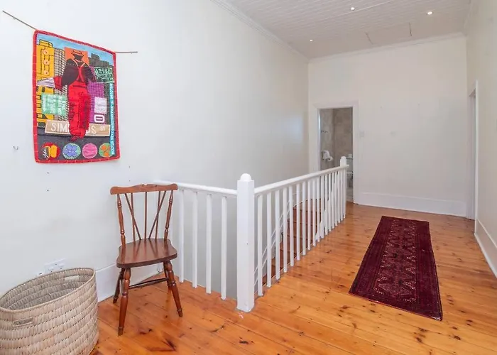 Enchanting Abode In Rosebank