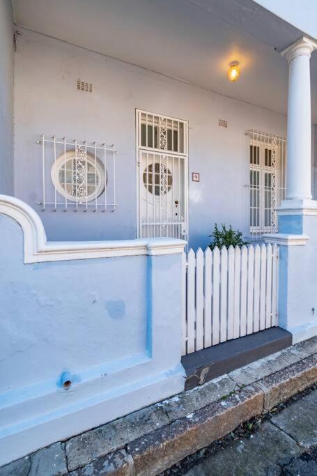 Apartment Enchanting Abode In Rosebank Cape Town